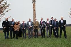 (Left to Right) Tim Hannig, Vice President of Product Development and Planning Global Markets KION NA; Councilman Bill Hearn, Dorchester County District 6; Amy Thomson, Senior Manager of Existing Industry with the South Carolina Department of Commerce; Leslie Thrasher, Office of Senator Lindsey Graham; Senator Paul Campbell, Jr., South Carolina District 44; Mayor Bill Collins, Town of Summerville; Councilman Larry Hargett, Dorchester County District 4; Bert-Jan Knoef, CEO STILL; Harald Will, Chief Technology Officer Linde; Vincent Halma, Chief Sales Officer KION North America Corporation; Brian Feehan, President of the Industrial Truck Association; Daniel Schlegel, Vice President of Operations KION NA Photo Credit: Contributed