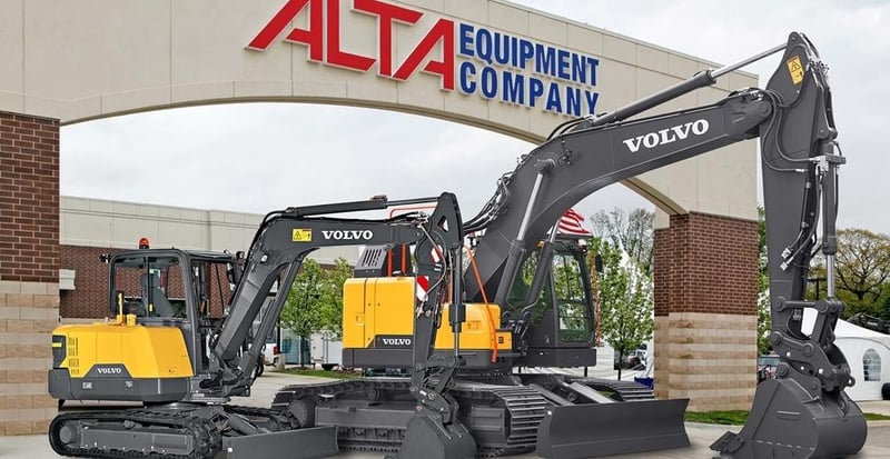 alta-equipment-receives-volvo-ces-dealer-of-the-year-award-2