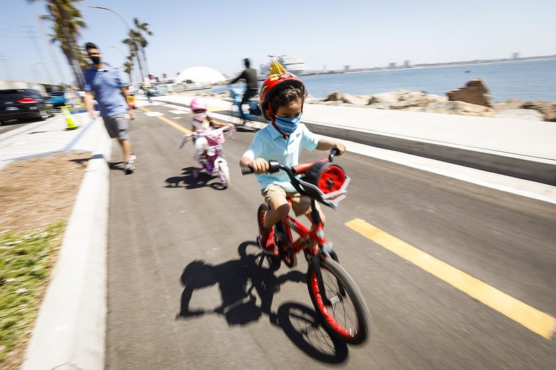 Port of Long Beach biker