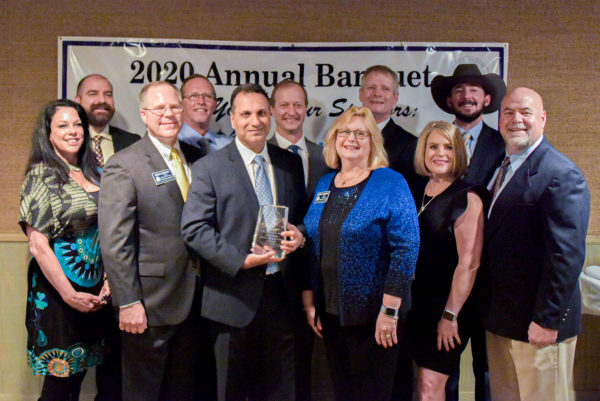 Sulzer employees accept the Business of the Year award