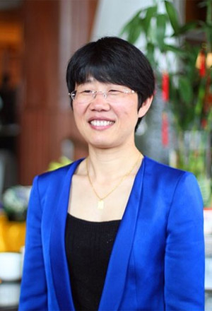 Susan Xu headshot