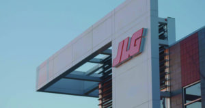 JLG’s Parent Company, Oshkosh Corporation, receives prestigious industry awards