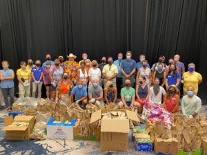 Unicarriers Forklift gives back and assembles 600 meals at Vallarta Food Bank in Mexico