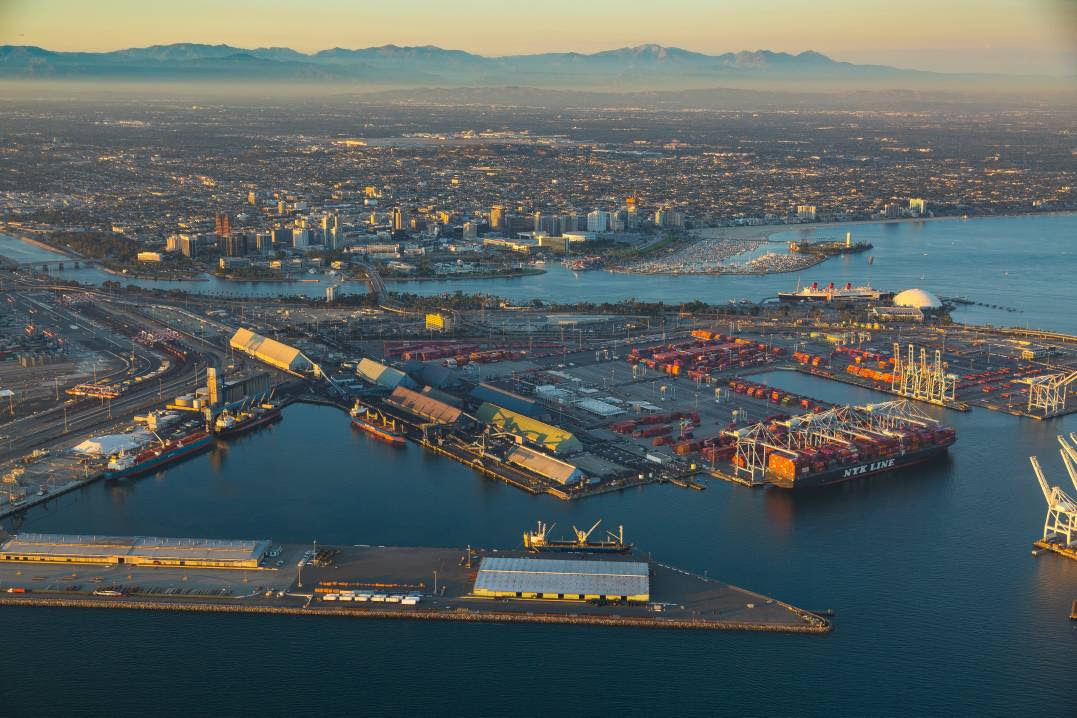 Ports of Long Beach image