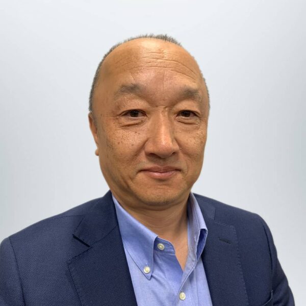 Toshiyuki Komori headshot
