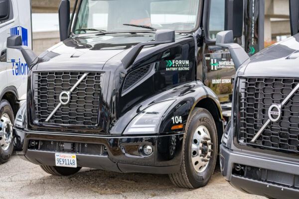 Port of Long Beach truck image