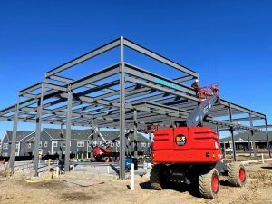 H&E opens New Kansas City South Branch