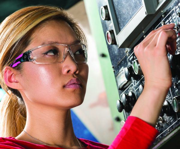 Brass Knuckle® Celebrates Women in Construction Week
