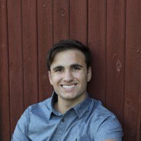 Zach Skelton headshot
