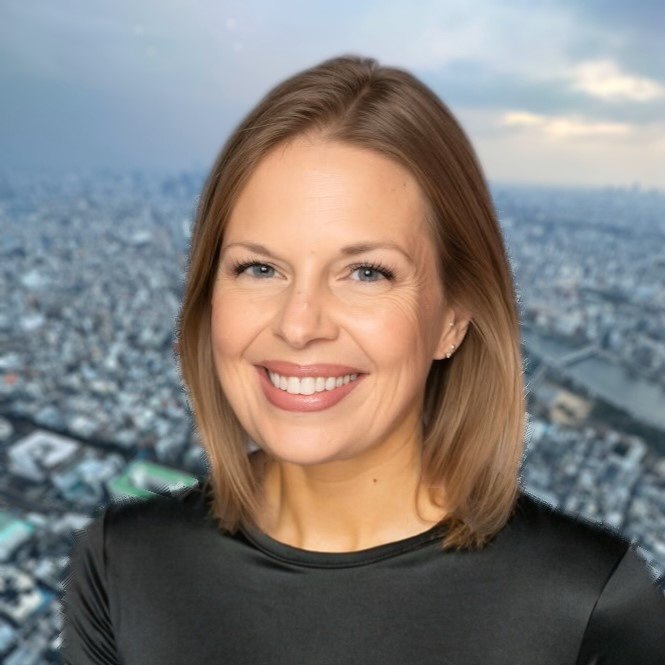 Erin Mitchell headshot