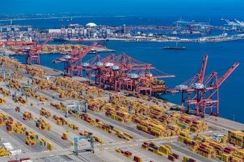Port of Long Beach Named Best West Coast Port image