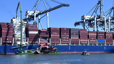 Unified Command Responds to Fallen Containers Port of Long Beach