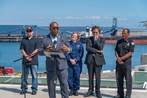 Recovery begins of fallen containers at Port of Long Beach