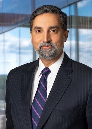 Vikram Savkar headshot
