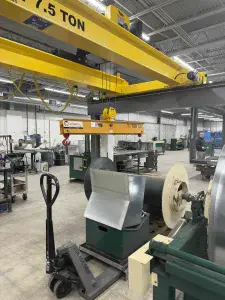 7.5-ton capacity, low-headroom multiple spread lifting beam image