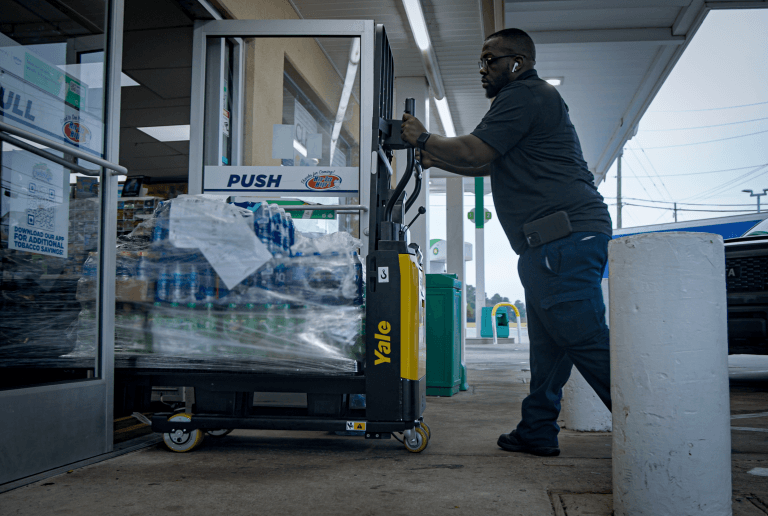 Revolutionary Yale direct-store-delivery solution wins Material Handling Innovation of the Year award