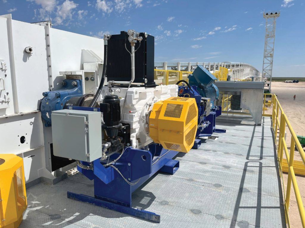 EW-EURODRIVE Powers One of the World’s Longest Single-Flight Conveyor Systems 3