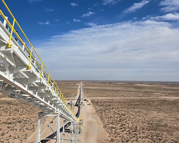 EW-EURODRIVE Powers One of the World’s Longest Single-Flight Conveyor Systems 2